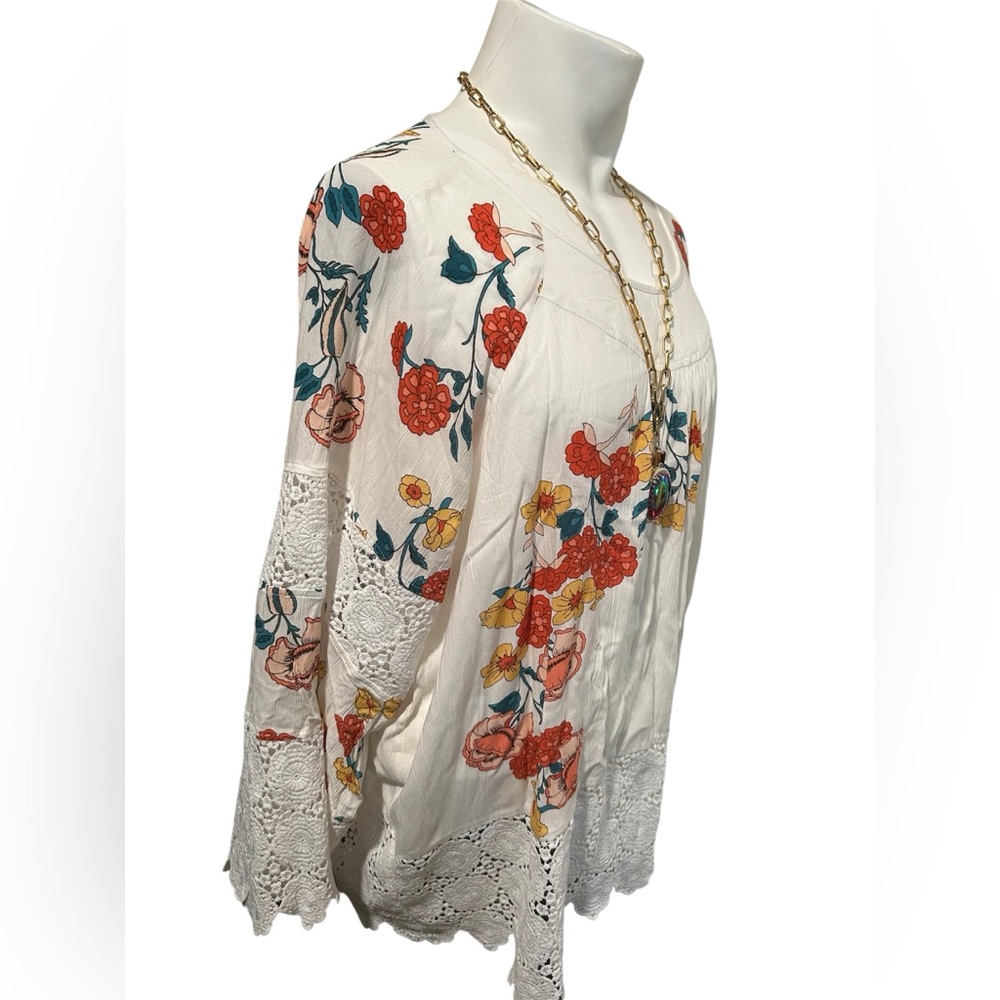 Boho Cream Floral Crochet-Hem Tunic Top - Picture 3 of 6